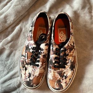 Vans cats lace up shoes